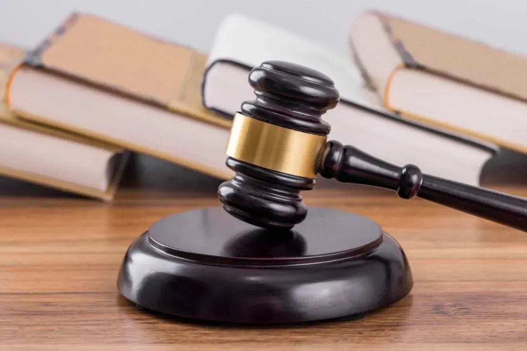 2025最新社保指南!社保斷繳影響與補(bǔ)繳全攻略!(圖1) 2025最新社保指南!社保斷繳影響與補(bǔ)繳全攻略!(圖1)